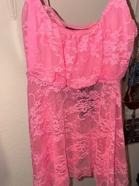 Pink Lace Sleeveless Top